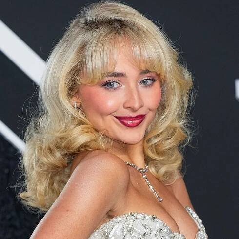Sabrina Carpenter Traded Hot Espresso for a Frosty Makeup Look—See the Photos