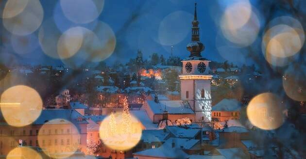 Kouzelné Vánoce na Vysočině. Navštivte v adventním čase tři starobylá města: Třebíč, Telč a Žďár na Sázavou