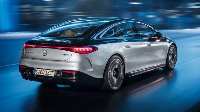 Mercedes EQS – Driving Life