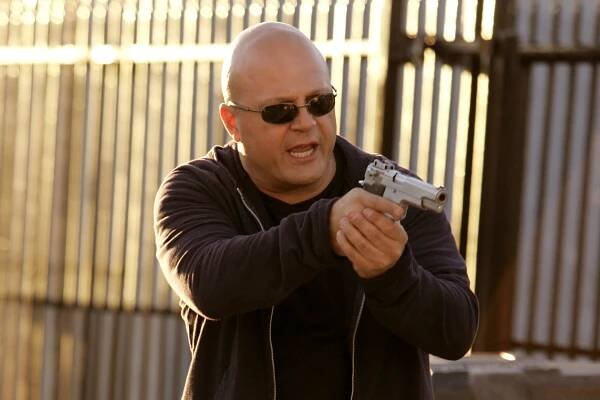 THE SHIELD - Michael Chiklis