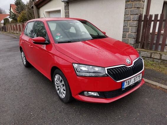 Škoda Fabia III 1.0 MPI 55kW (Praha) k zapůjčení za 571 Kč/den | Půjčím.to