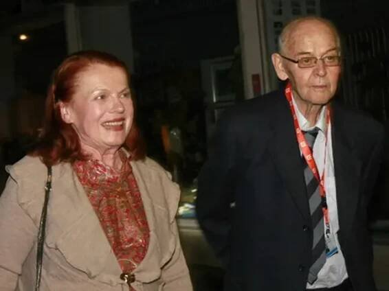 Celoživotním partnerem paní Ivy byl Stanislav Remunda, s nímž od 90. let vystupovala ve vlastních hrách v zájezdových představeních rodinného divadla.