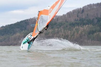 Poľská windsurfing scéna is not dead! - Surfmagazin