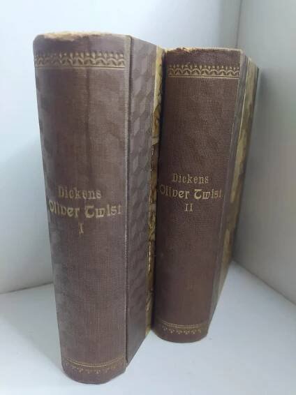 OLIVER TWIST I. A II. DÍL - CHARLES DICKENS KNIHY Z ROKU 1930  - Starožitnosti a umění