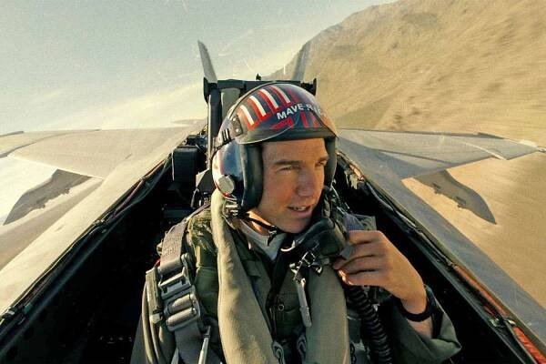 TOP GUN: MAVERICK Tom Cruise