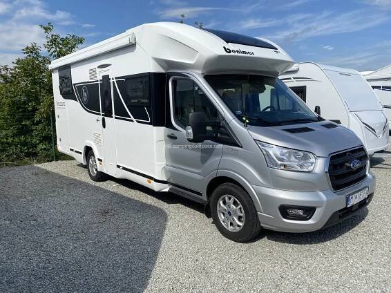 Motorhome rental