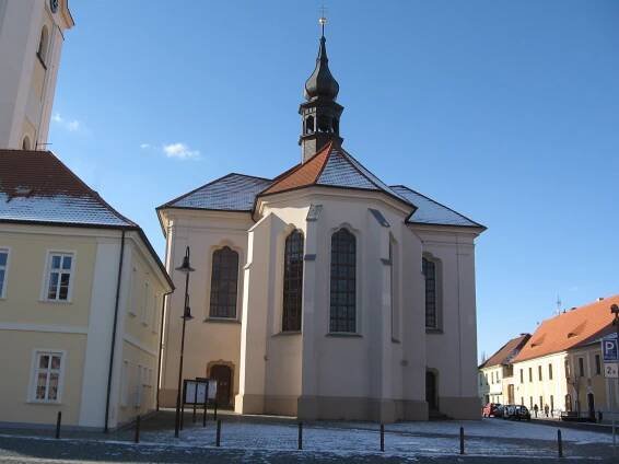 KOSTEL SV. MIKULÁŠE NA NÁMĚSTÍ V DOBŘANECH