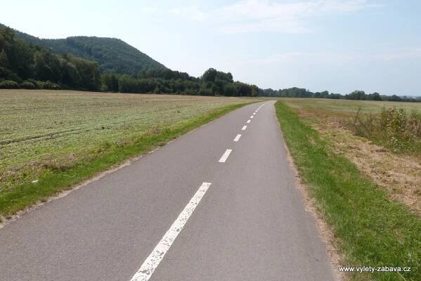 Cyklostezkou Bečva z Hranic na Moravě do Lipníku nad Bečvou - popis cyklotrasy, mapa, fotky