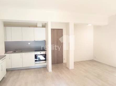 3 | Pronájem bytu, 1+kk, 42 m²