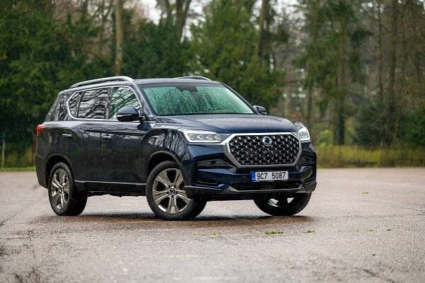 Testujeme SsangYong Rexton: Odveze rodinu, odtáhne náklad a zastoupí off-road, bezchybný ale není