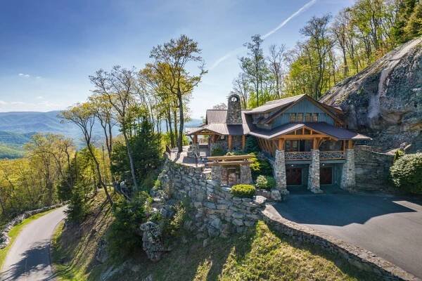 Eagles Nest is Your Perfect Thanksgiving Oasis | Eagles Nest