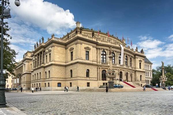Vedení Galerie Rudolfinum se dnes ujme nová ředitelka Julia Tatiana Baileyová