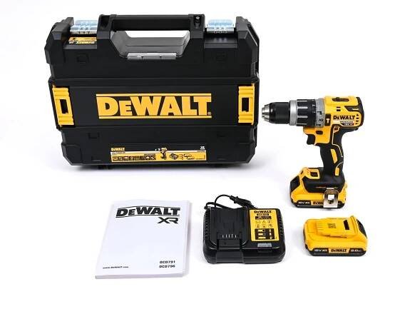 Aku příklepová vrtačka DeWALT DCD796D2-QW