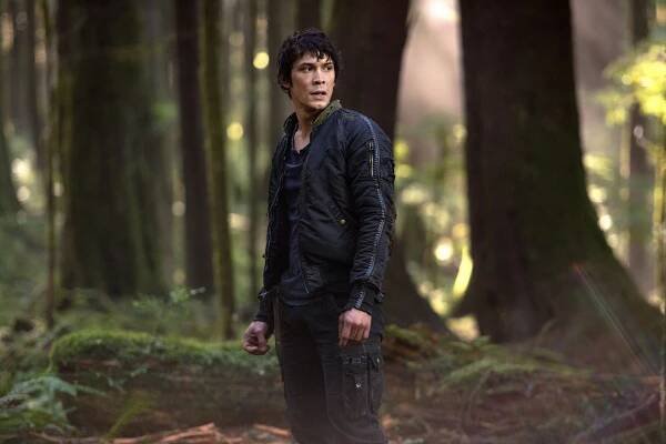 Prvních 100 - Twilight's Last Gleaming - Z filmu - Bob Morley