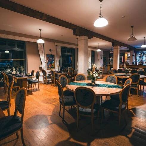Fotogalerie • Grill Restaurant Mlýn Karlštejn (Restaurace a pohostinství) • Mapy.com
