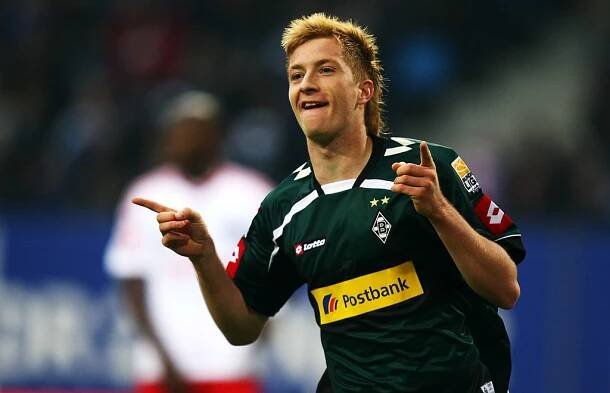 Reus celebrating a goal for Borussia Monchengladbach
