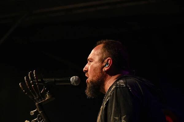 Rock of Sadská rozjela kapela Panoptiko. Festival pokračoval i v sobotu