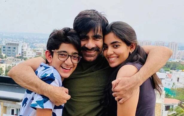 Ravi Teza with son and daughter