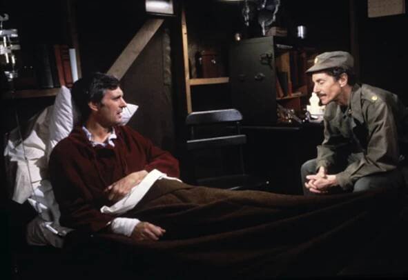 Alan Alda and Allan Arbus in M.A.S.H. (1972)