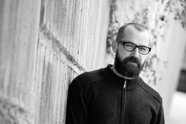„Raději napsat dobrou povídku, než stvořit román, který bych po sobě nesvedl přečíst...“ Se Stanislavem Beranem nad jeho knihou Vyšehradští jezdci