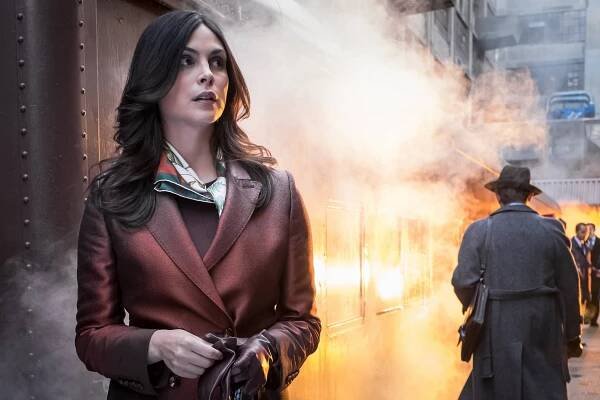Gotham - Upalte čarodějnici - Z filmu - Morena Baccarin