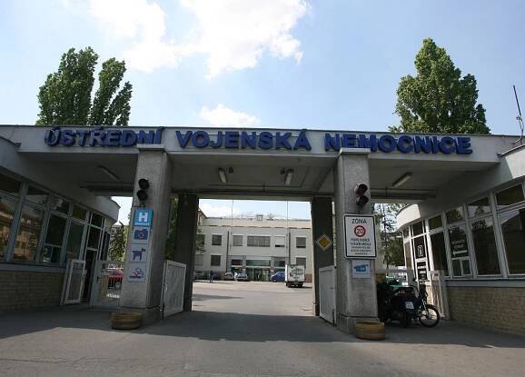 Ústřední vojenská nemocnice v Praze čelí dvěma trestním oznámením