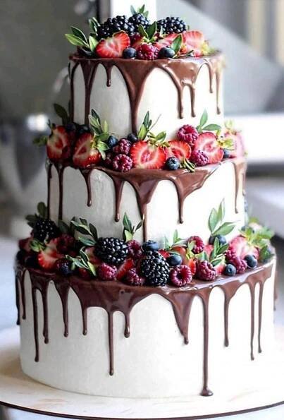 Creative Chocolate Wedding Cake with Berries