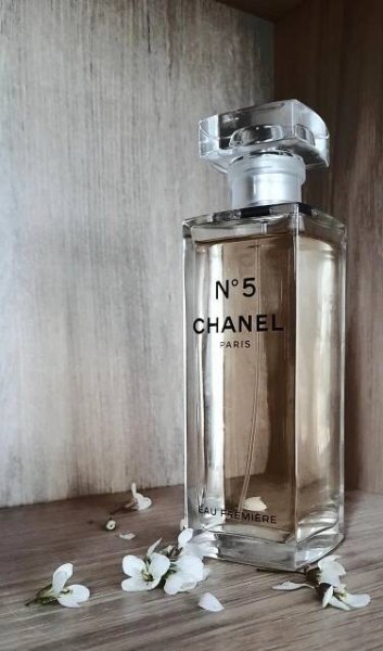 Chanel N°5 Eau Premiere Chanel pro ženy