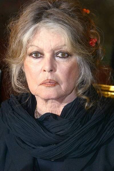 Čtyři pokusy o sebevraždu, snaha potratit a více než sto milenců a milenek: Božská Brigitte Bardot slaví 87. narozeniny