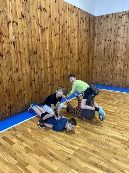Sranda tělocvik | Základní škola Pardubice-Dubina, Erno Košťála 870