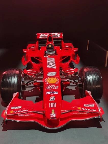 Nepojmenovaná fotka v Ferrari F1 cars ve PhoneCopy Gallery