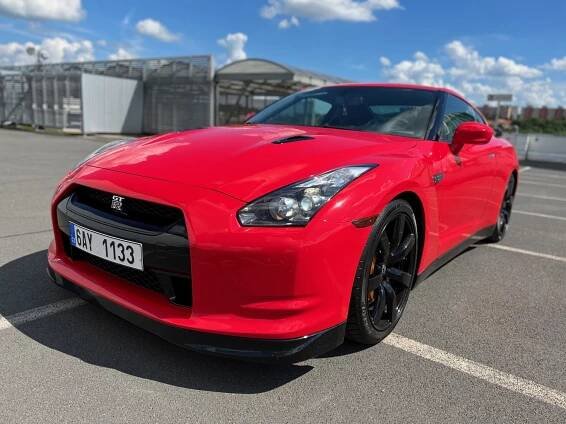 Nissan GT-R 3.8 353kw, r.v. 2009 najeto 69 tis km - Výběrová auta