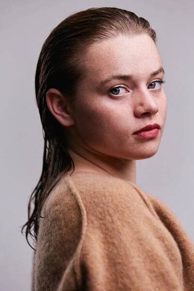 Luna Wedler - NILS SCHWARZ PHOTOGRAPHY