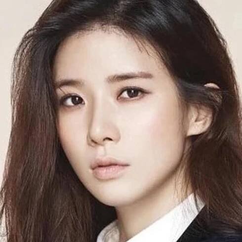 Lee Bo Young 14