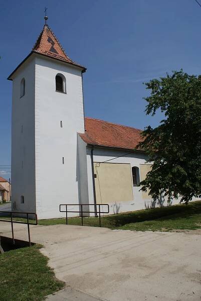 Milovice u Mikulova - ubytování, počasí, foto, tipy na výlet, informace