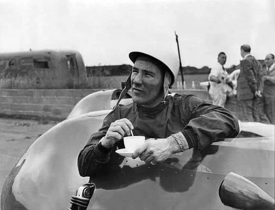 Zemřel Stirling Moss, legenda F1, která nikdy nezískala titul Mistra světa