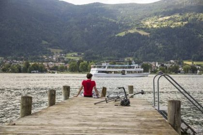Prozkoumejte Ossiacher See na kole a na lodi - skvělý zážitek