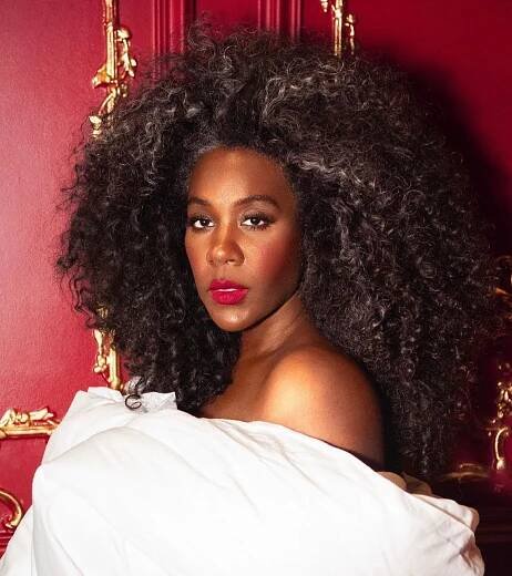 About – CurlQueen