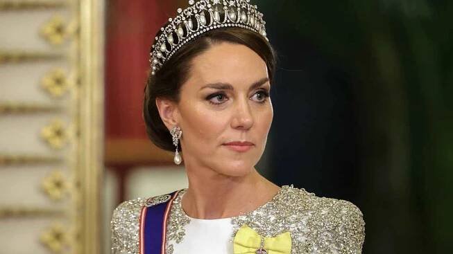 Prestižní britský magazín Tatler na titulní stránce otiskl nový portrét britské princezny Kate. Založen je na tomto princeznině looku.