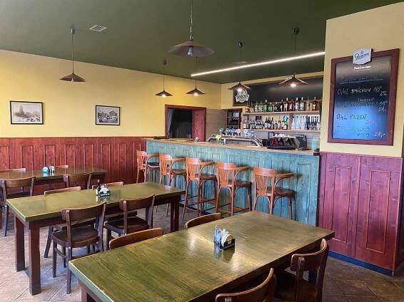 Interiér restaurace - Restaurace Pod Lipou - Černošice