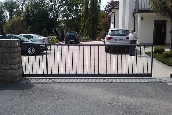 Posuvná brána klínová Třebíč