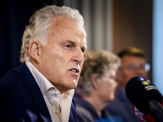 ‘Fearless’ Dutch reporter Peter R de Vries dies after shooting