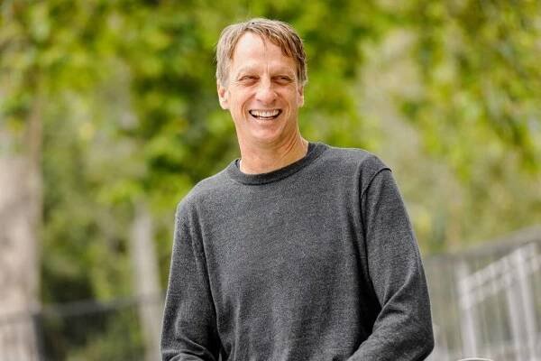Tony Hawk Tweeting His Hilarious And Awkward Interactions