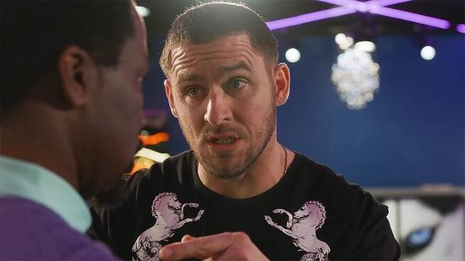 Jack Kesy - Drápy - Chicken P***Y - Z filmu