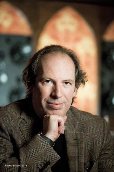 Hans_Zimmer_portrait_composer.jpg