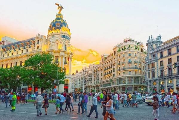 Živelný Madrid: 8 míst, která musíte vidět | Cestovinky.cz