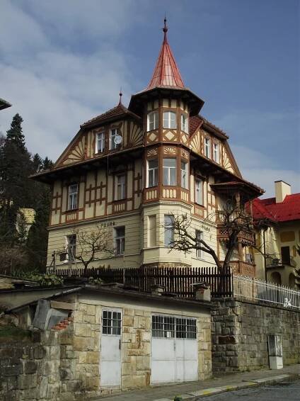 Luhačovice – Pražská čtvrť - Městská část