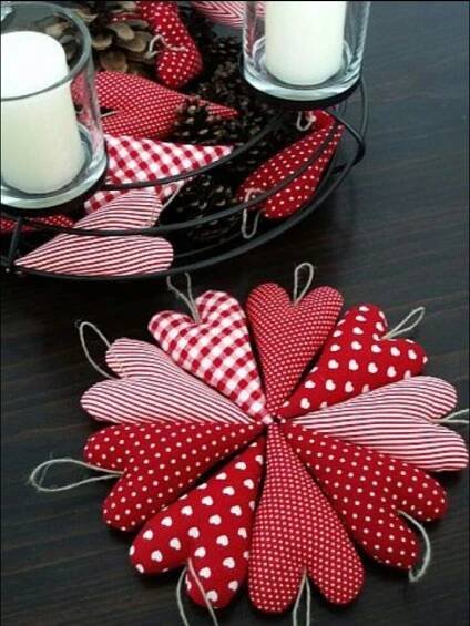Pin by Özlem Güzeler on cute objects | Diy valentine's day decorations, Fabric christmas ornaments, Diy valentines crafts