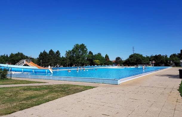 Kam vyrazit: Letní koupaliště Mělník - Táta na druhou