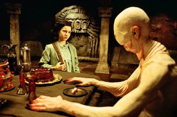 Doug Jones and Ivana Baquero in Faunův labyrint (2006)
